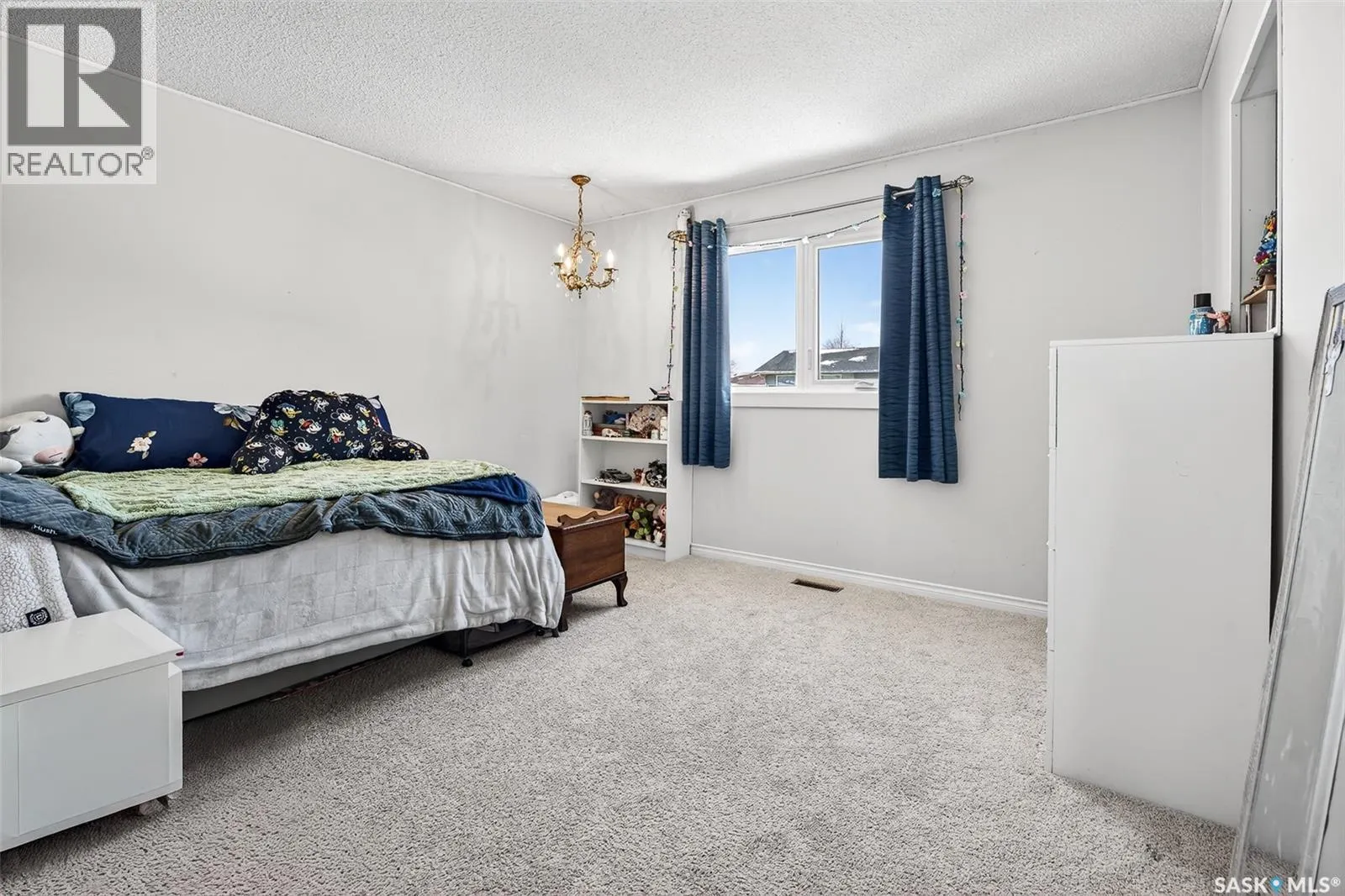 1321 Prince CRESCENT