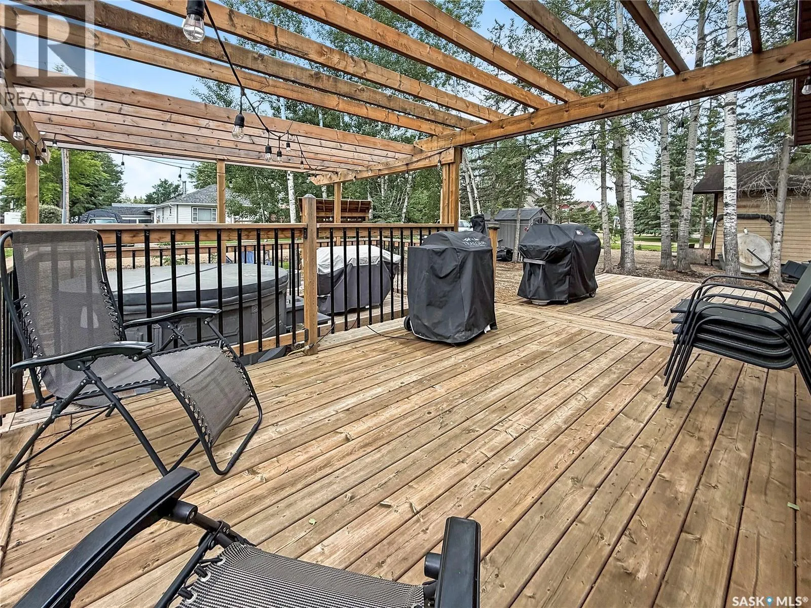 3 White Spruce CRESCENT
