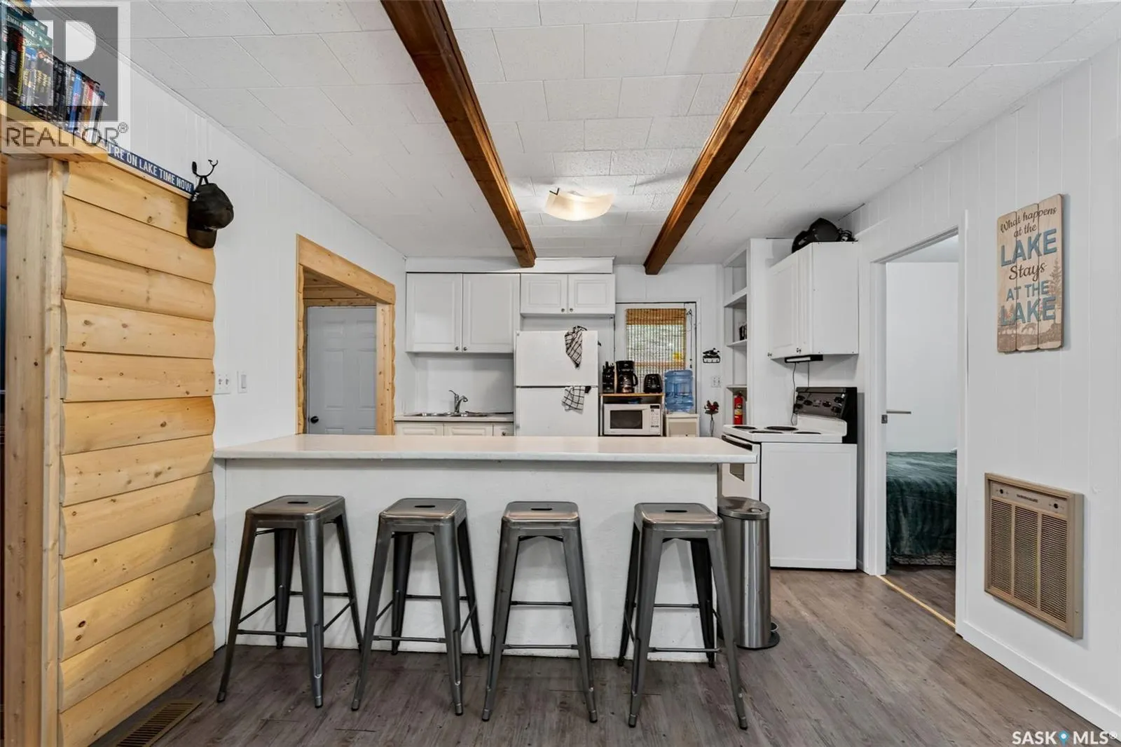 105 Hagen PLACE