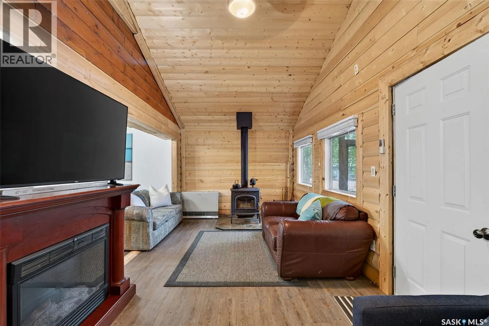 105 Hagen PLACE