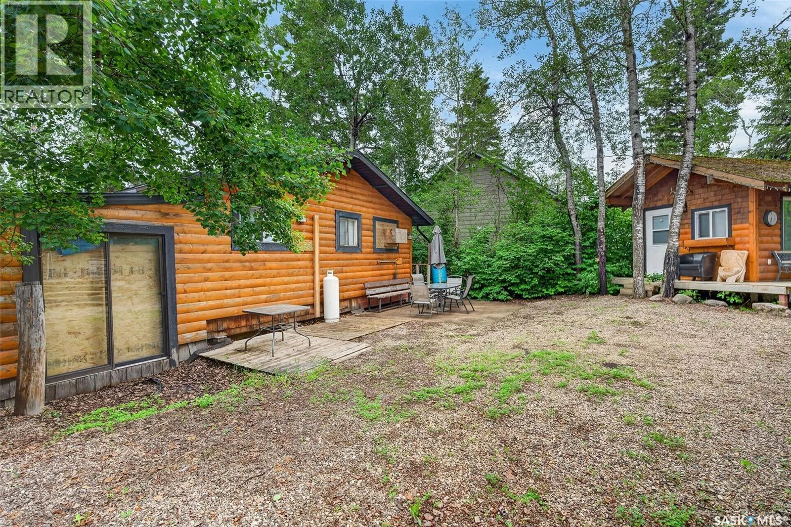 105 Hagen PLACE