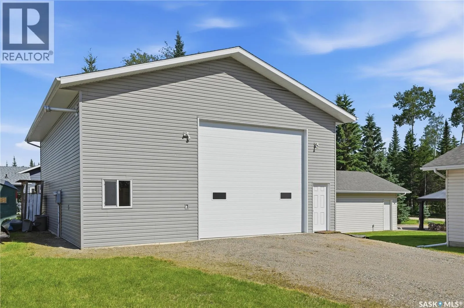 2 Steen PLACE