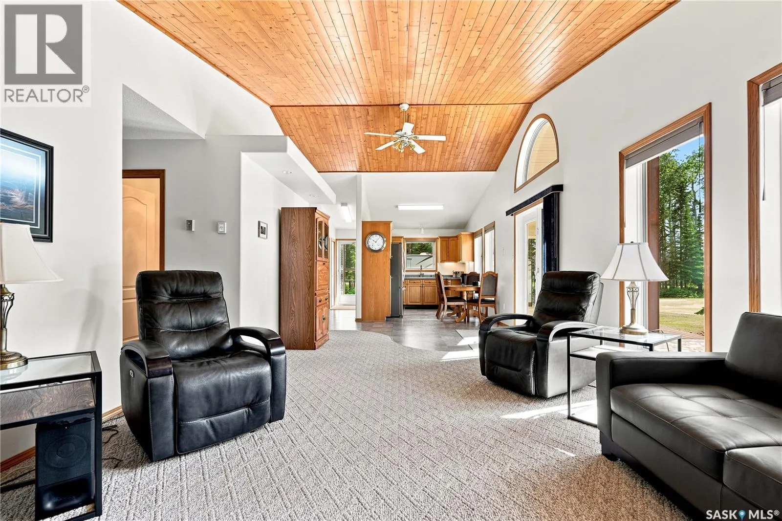 2 Steen PLACE