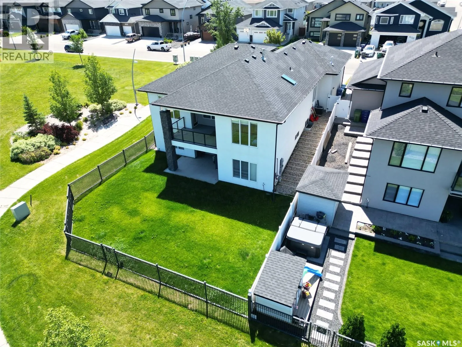 579 Boykowich CRESCENT