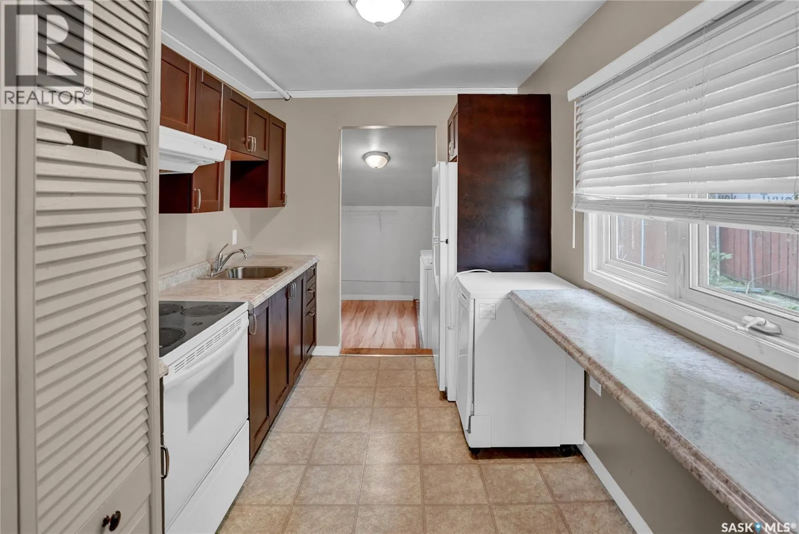 161 Lillooet STREET E