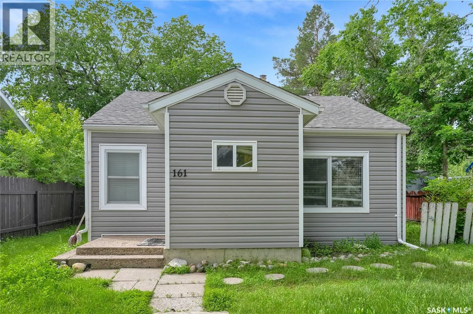 161 Lillooet STREET E