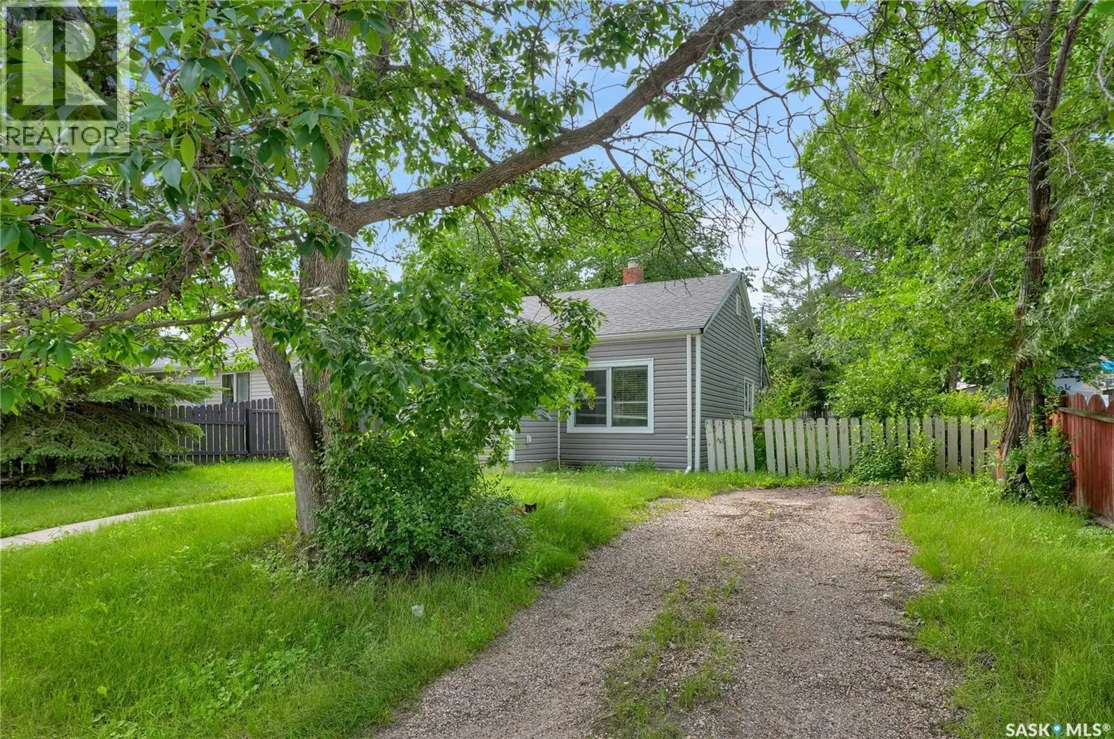 161 Lillooet STREET E