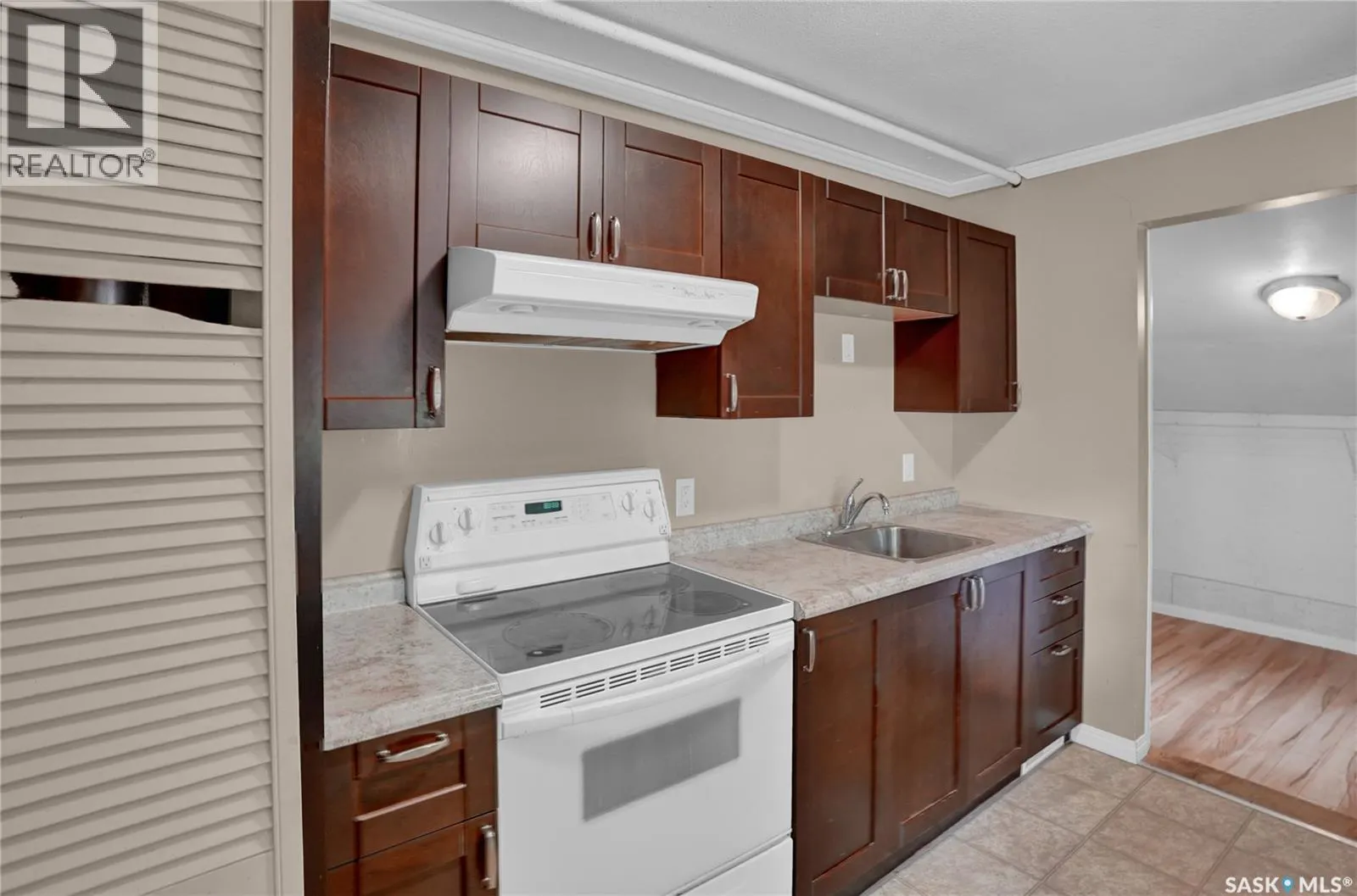 161 Lillooet STREET E