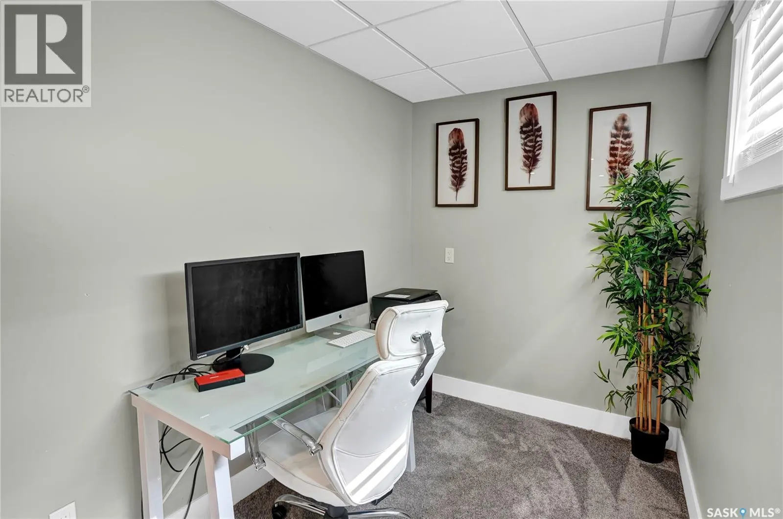 1049 Maplewood DRIVE