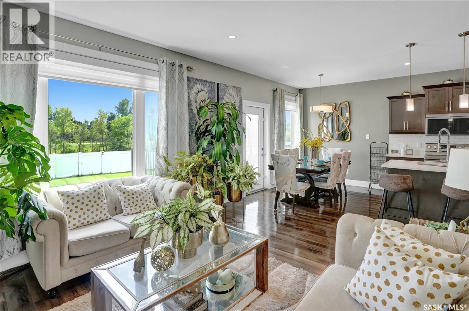 1049 Maplewood DRIVE