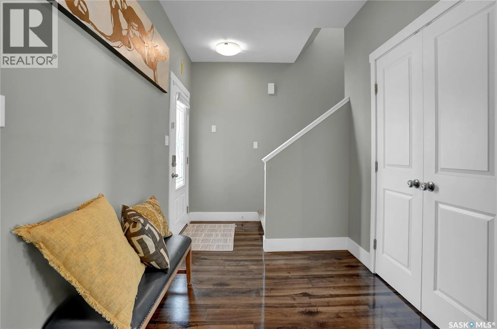 1049 Maplewood DRIVE