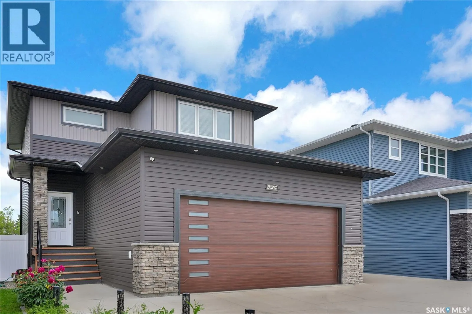 1049 Maplewood DRIVE