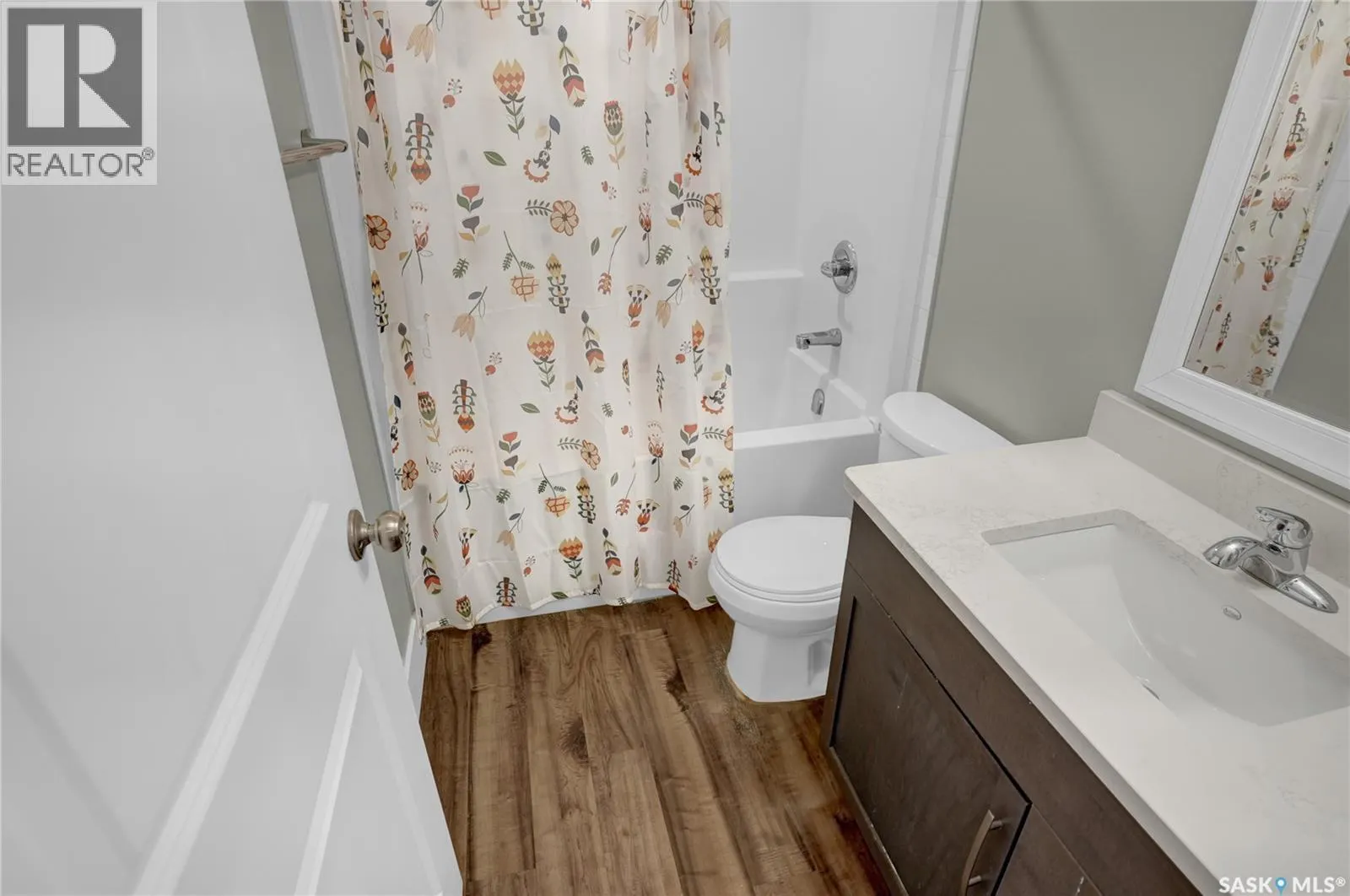 1049 Maplewood DRIVE