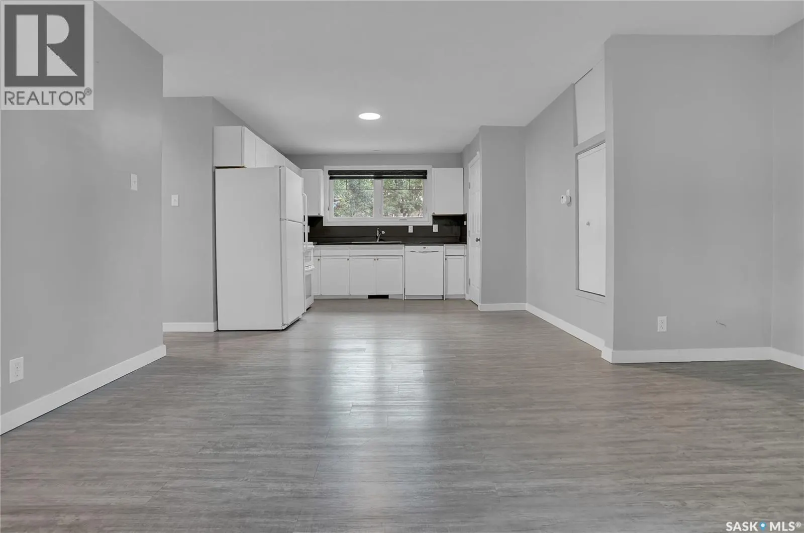 1228 Athabasca STREET W