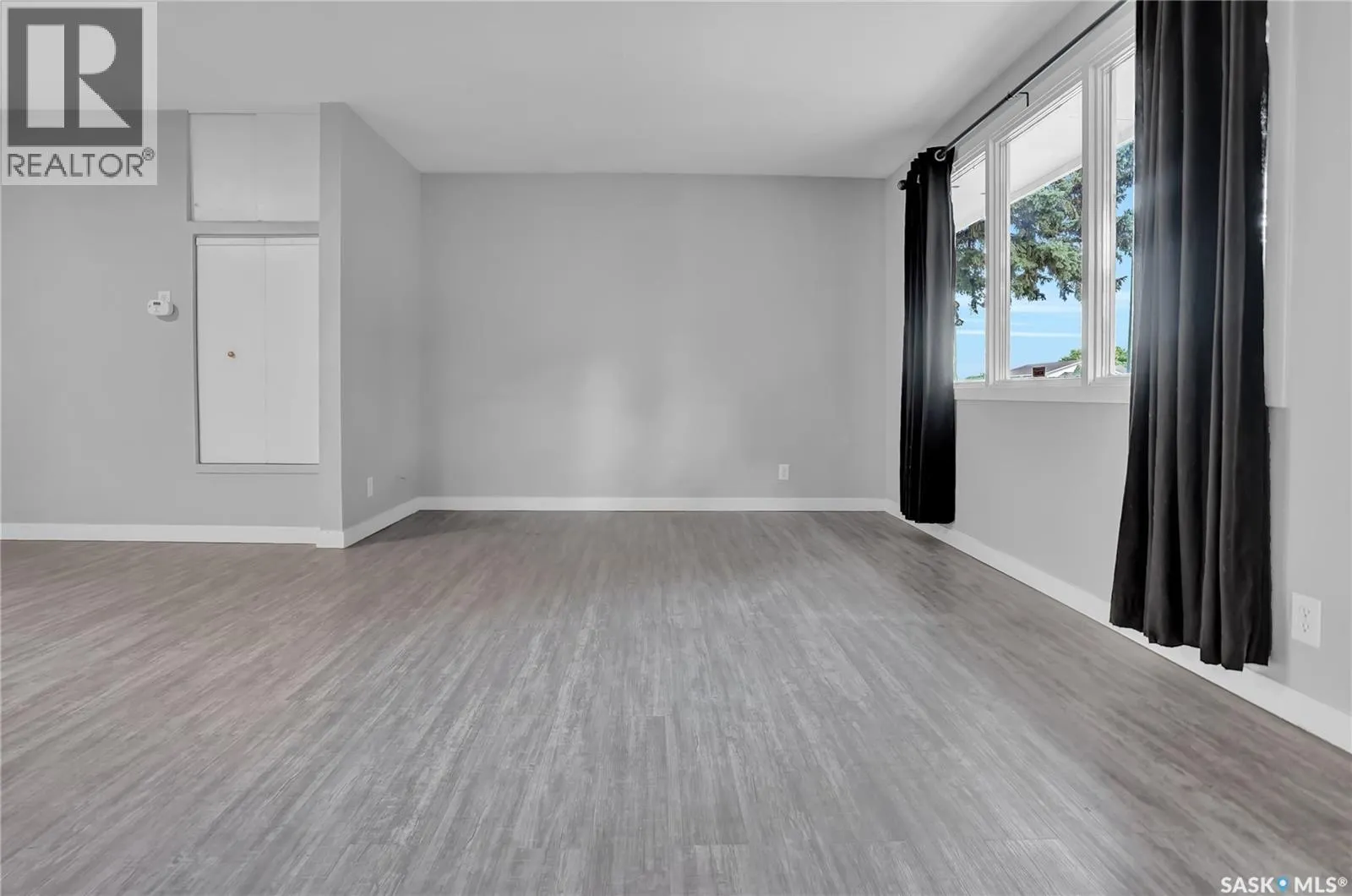 1228 Athabasca STREET W