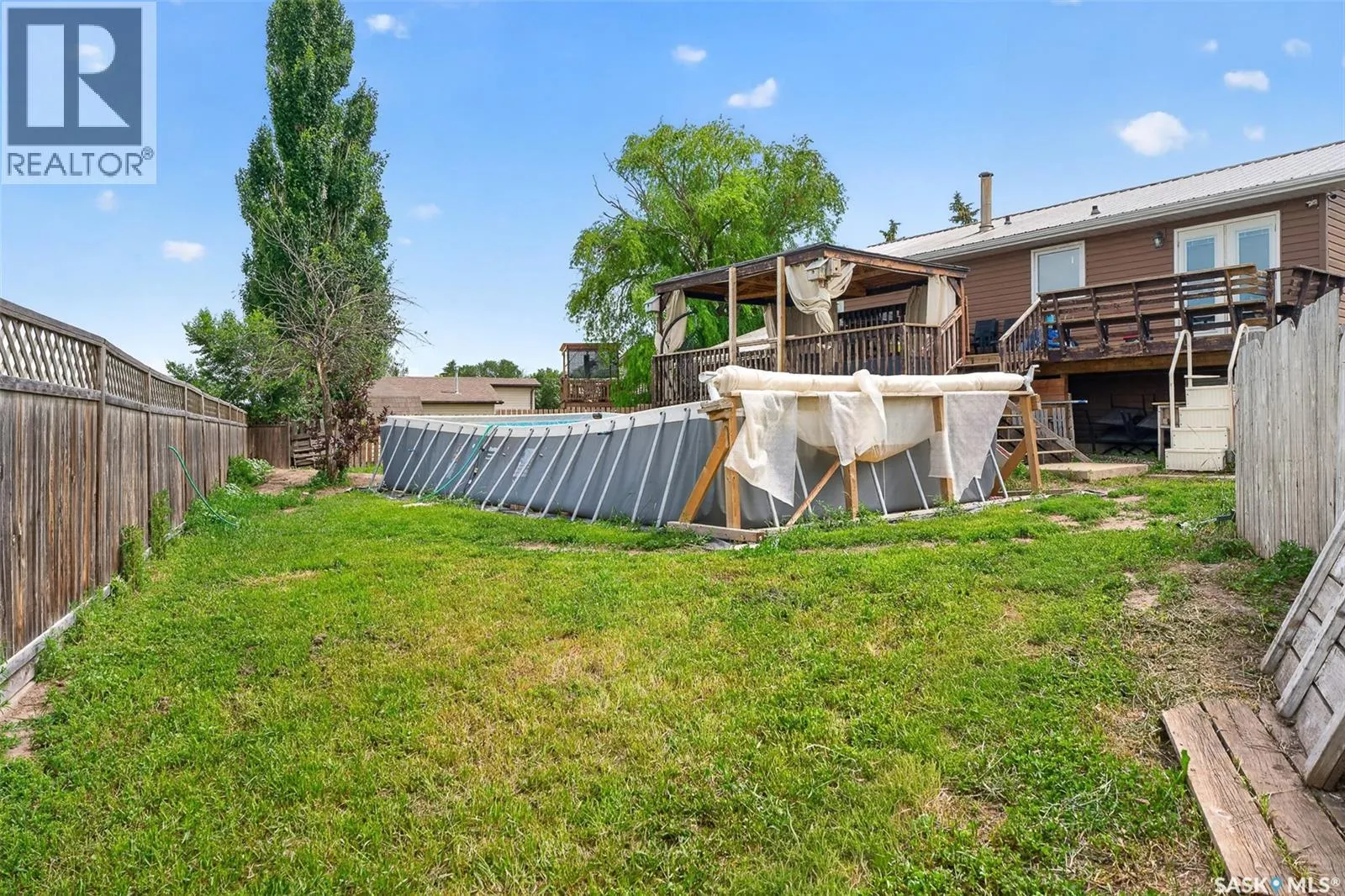 1355 Manitou CRESCENT