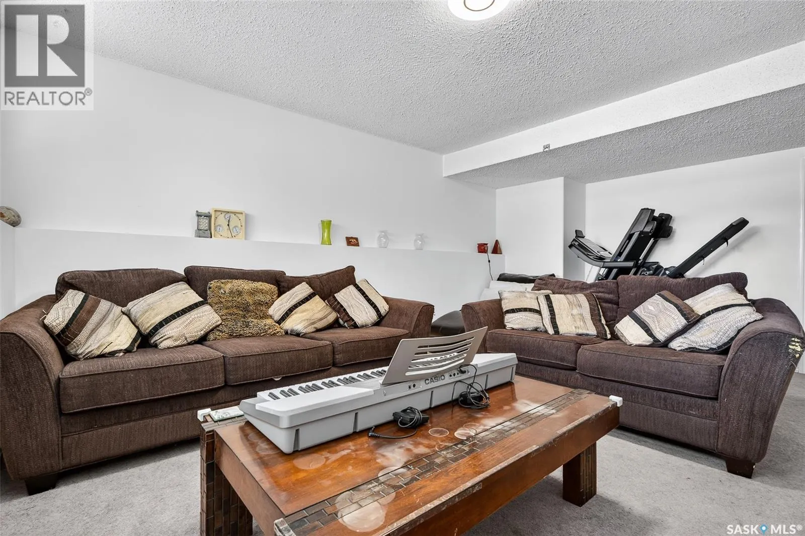 1355 Manitou CRESCENT