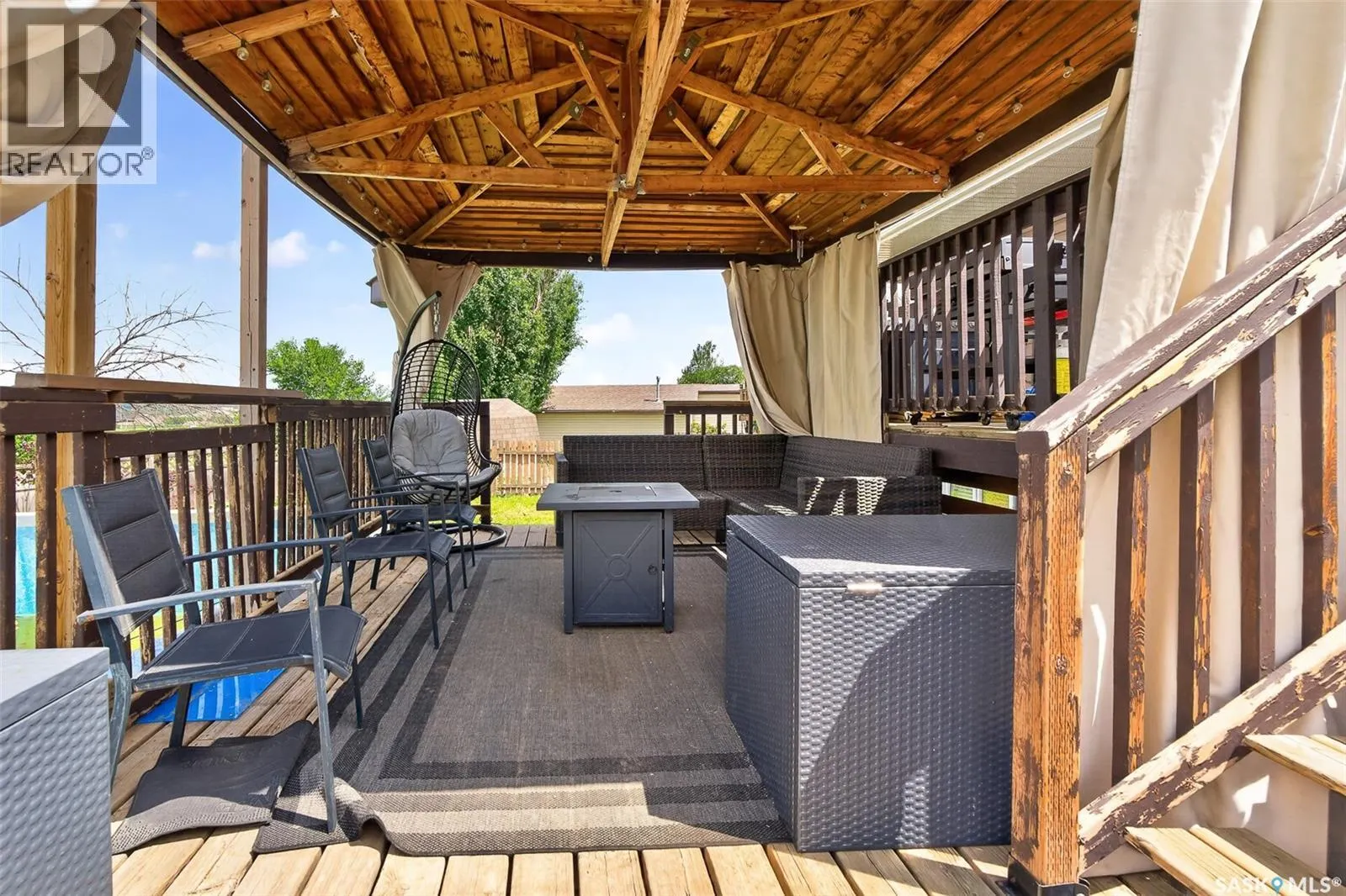 1355 Manitou CRESCENT
