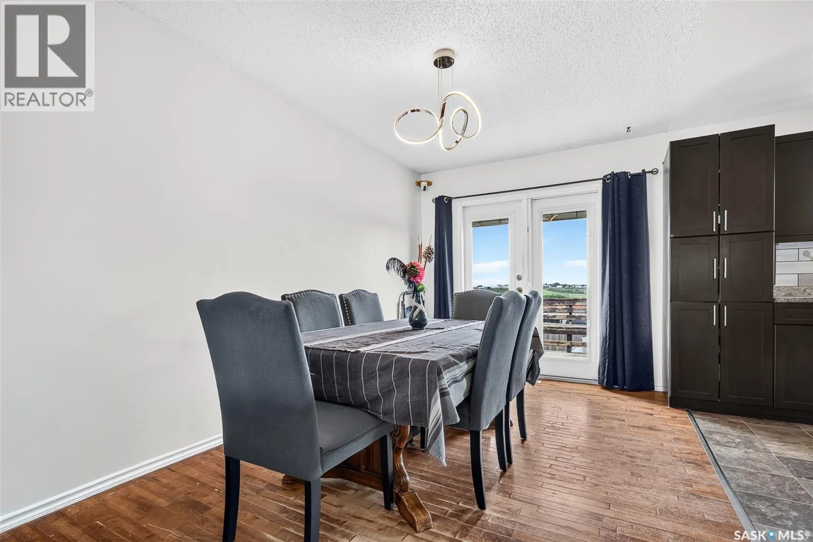 1355 Manitou CRESCENT