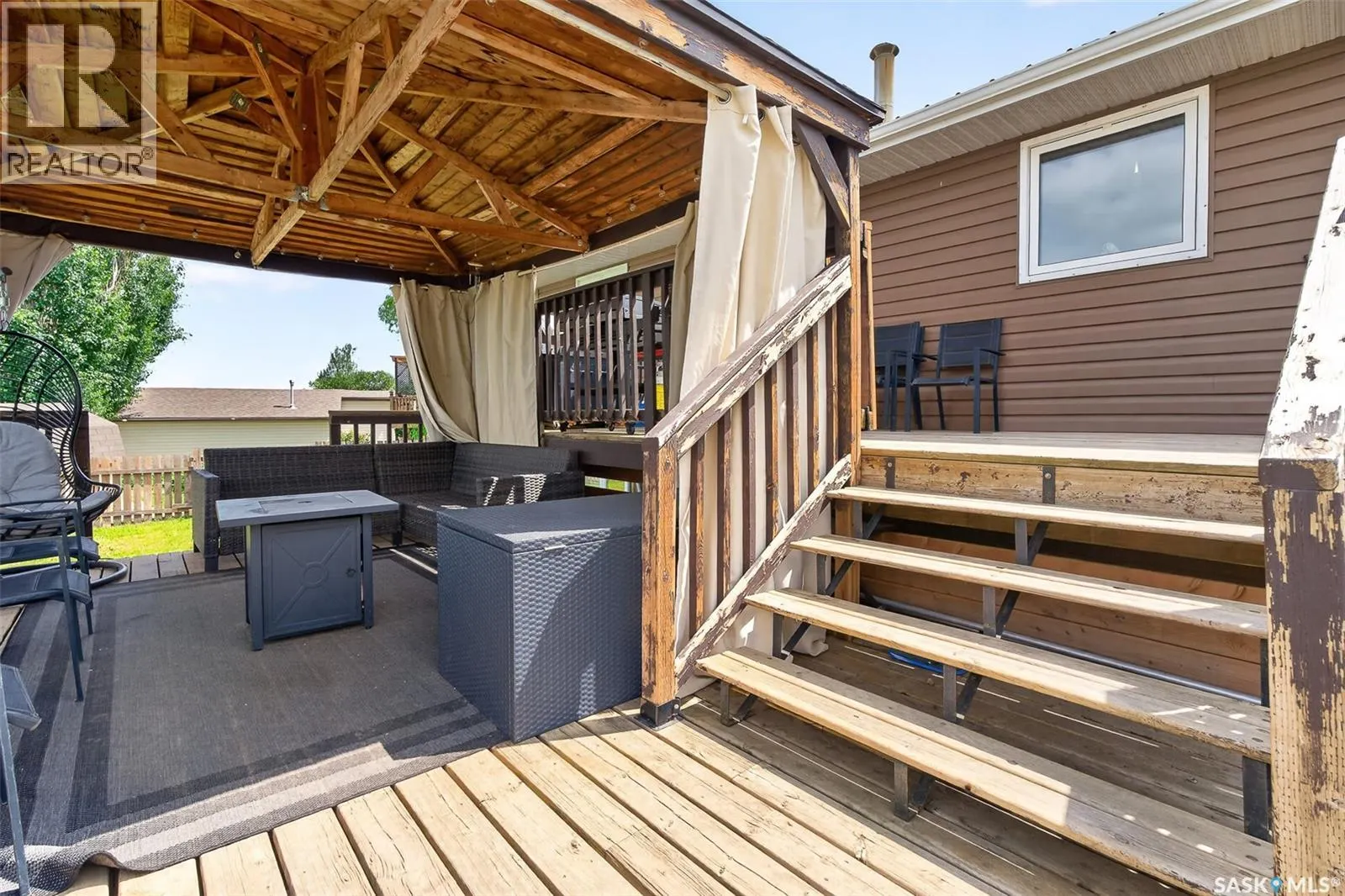 1355 Manitou CRESCENT