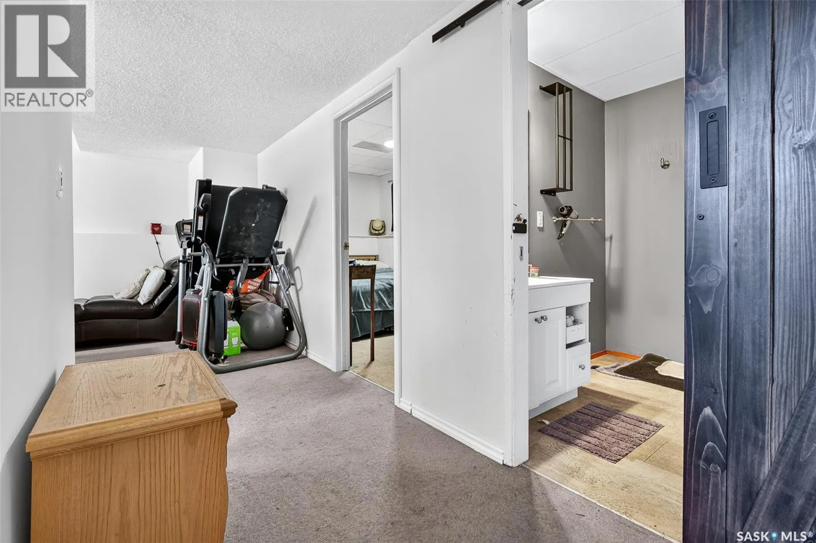 1355 Manitou CRESCENT