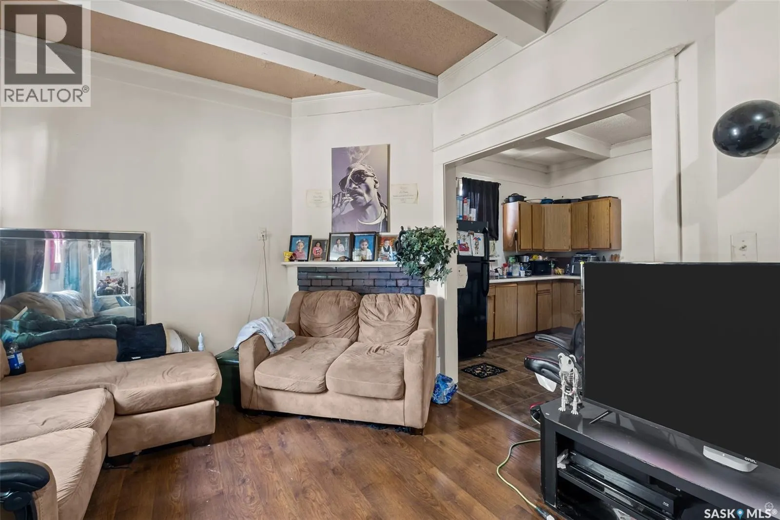 1313 6th AVENUE W