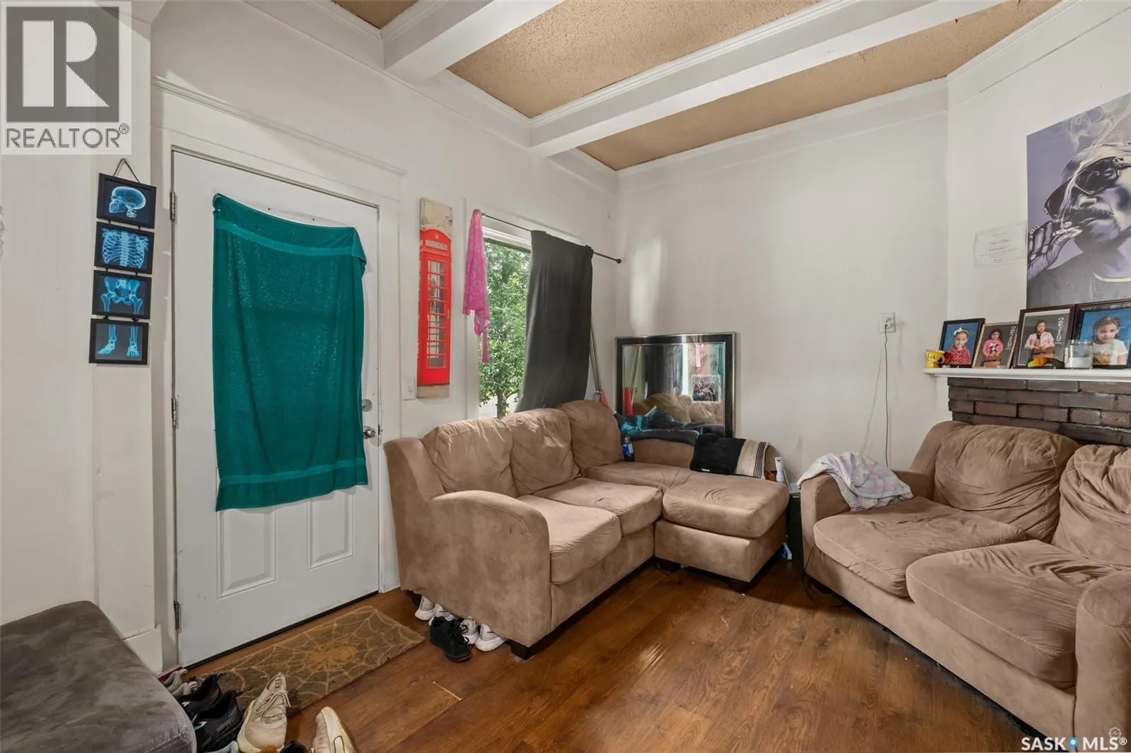 1313 6th AVENUE W