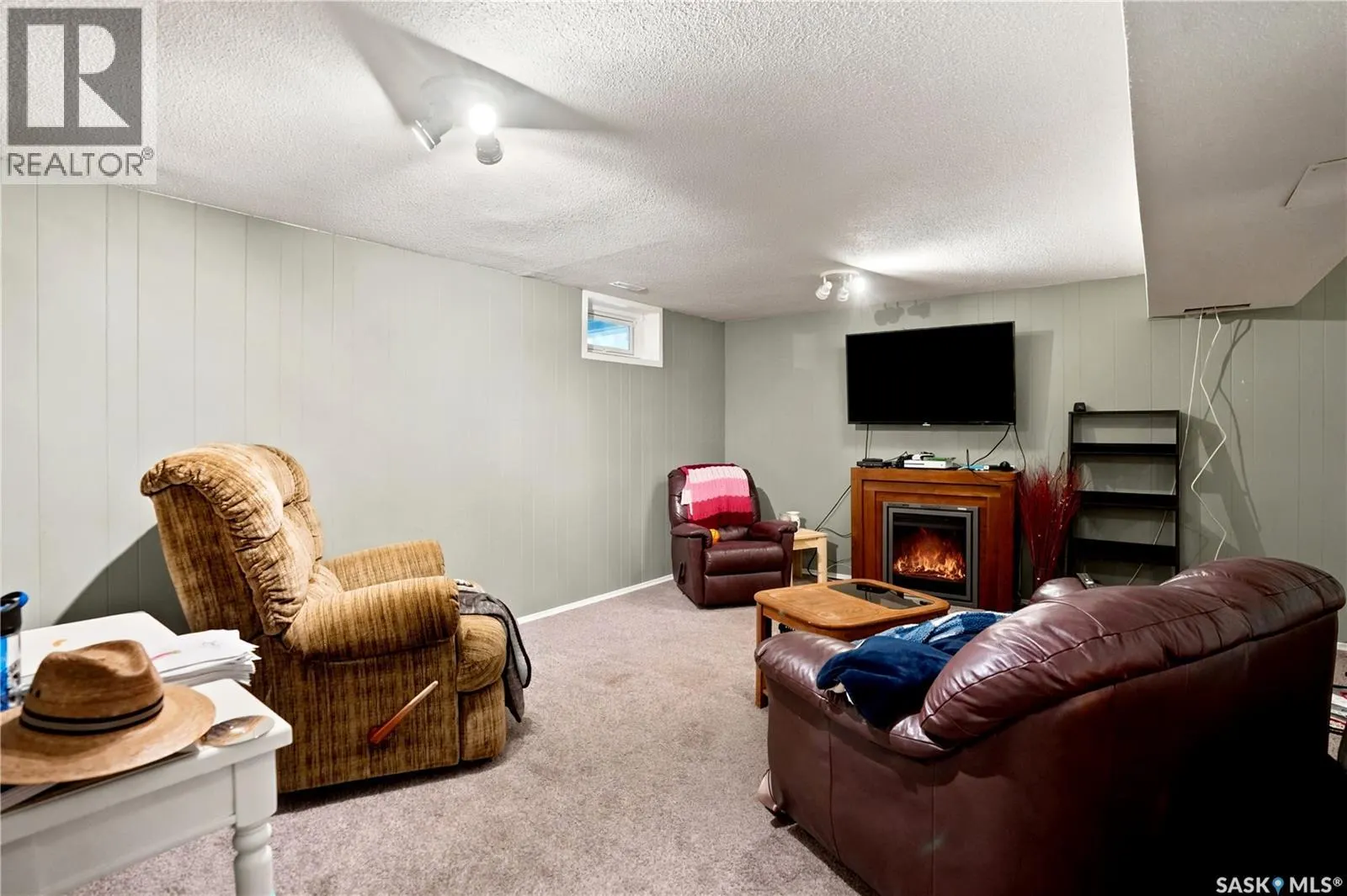 1313 Prince CRESCENT