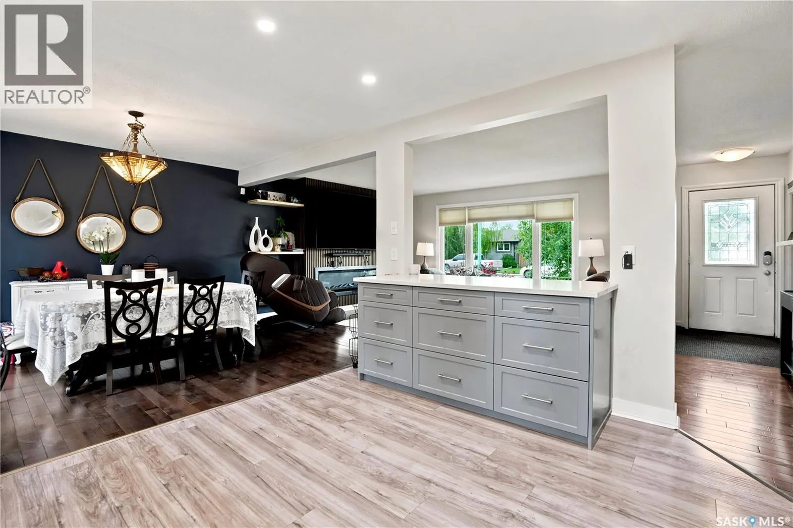 1313 Prince CRESCENT