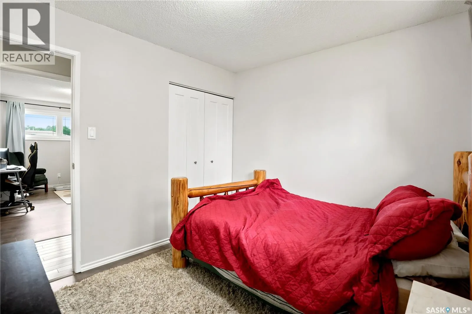 1313 Prince CRESCENT