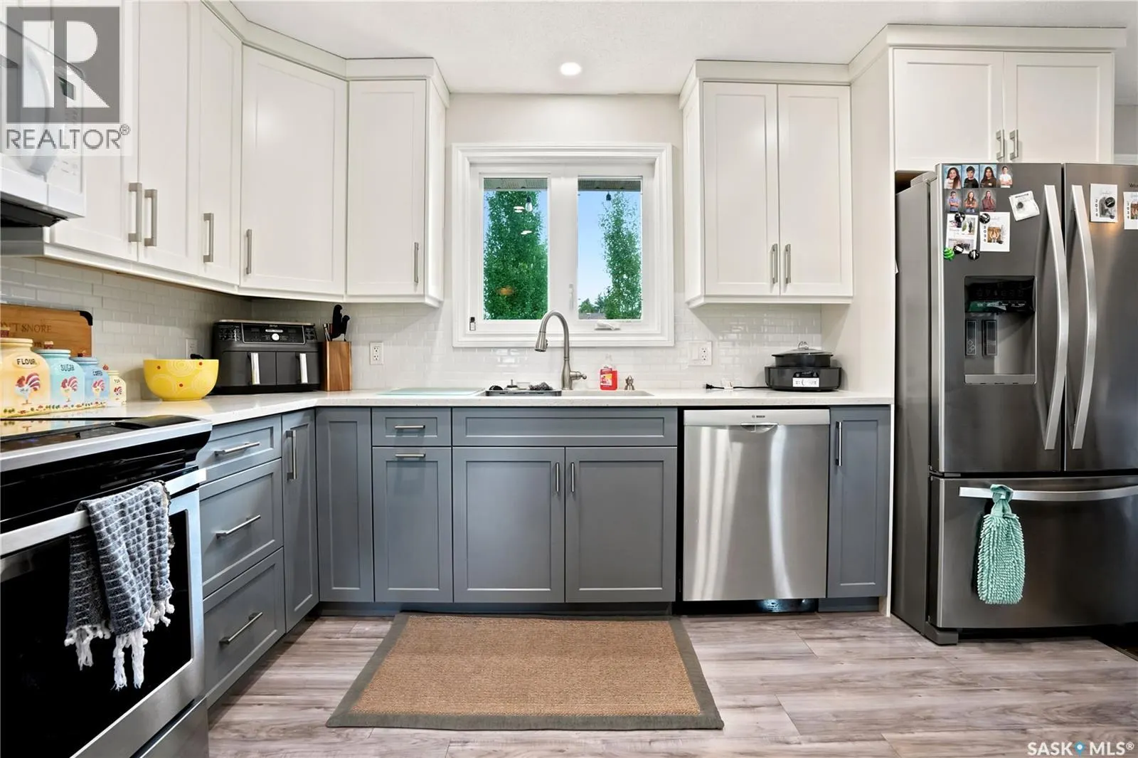1313 Prince CRESCENT