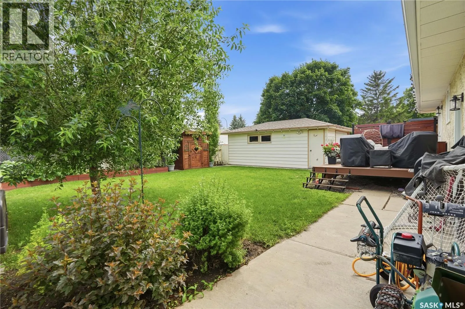 1313 Prince CRESCENT