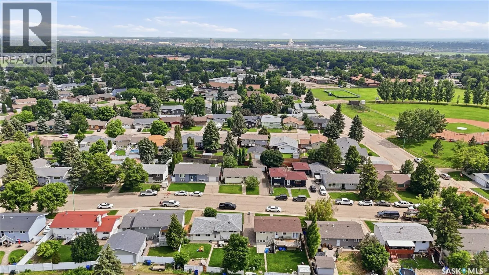 1313 Prince CRESCENT
