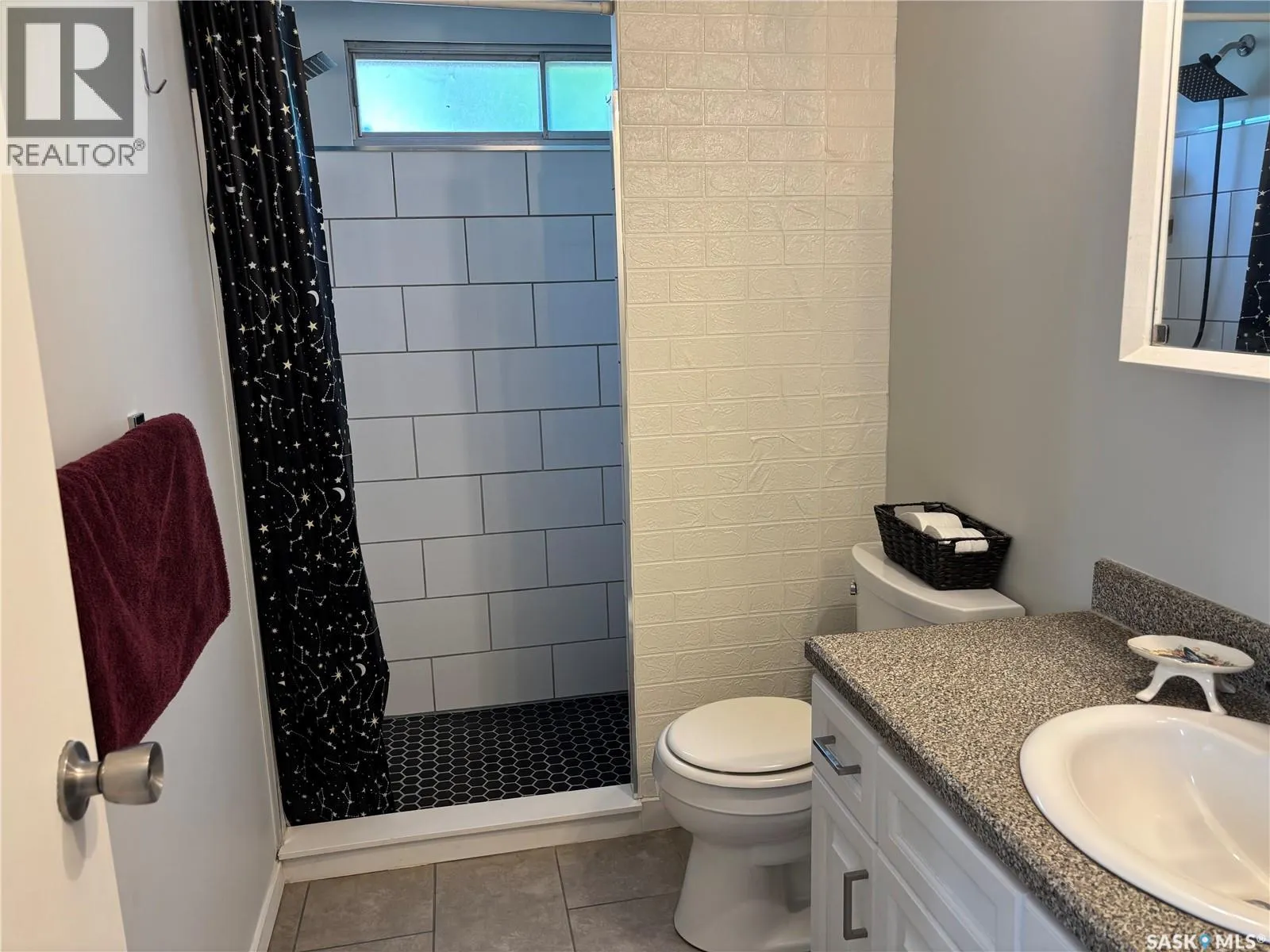 C2 1455 9th AVENUE NE