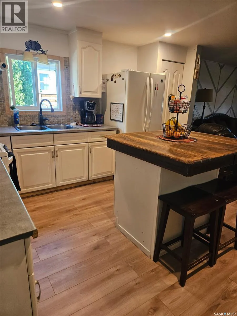 C2 1455 9th AVENUE NE