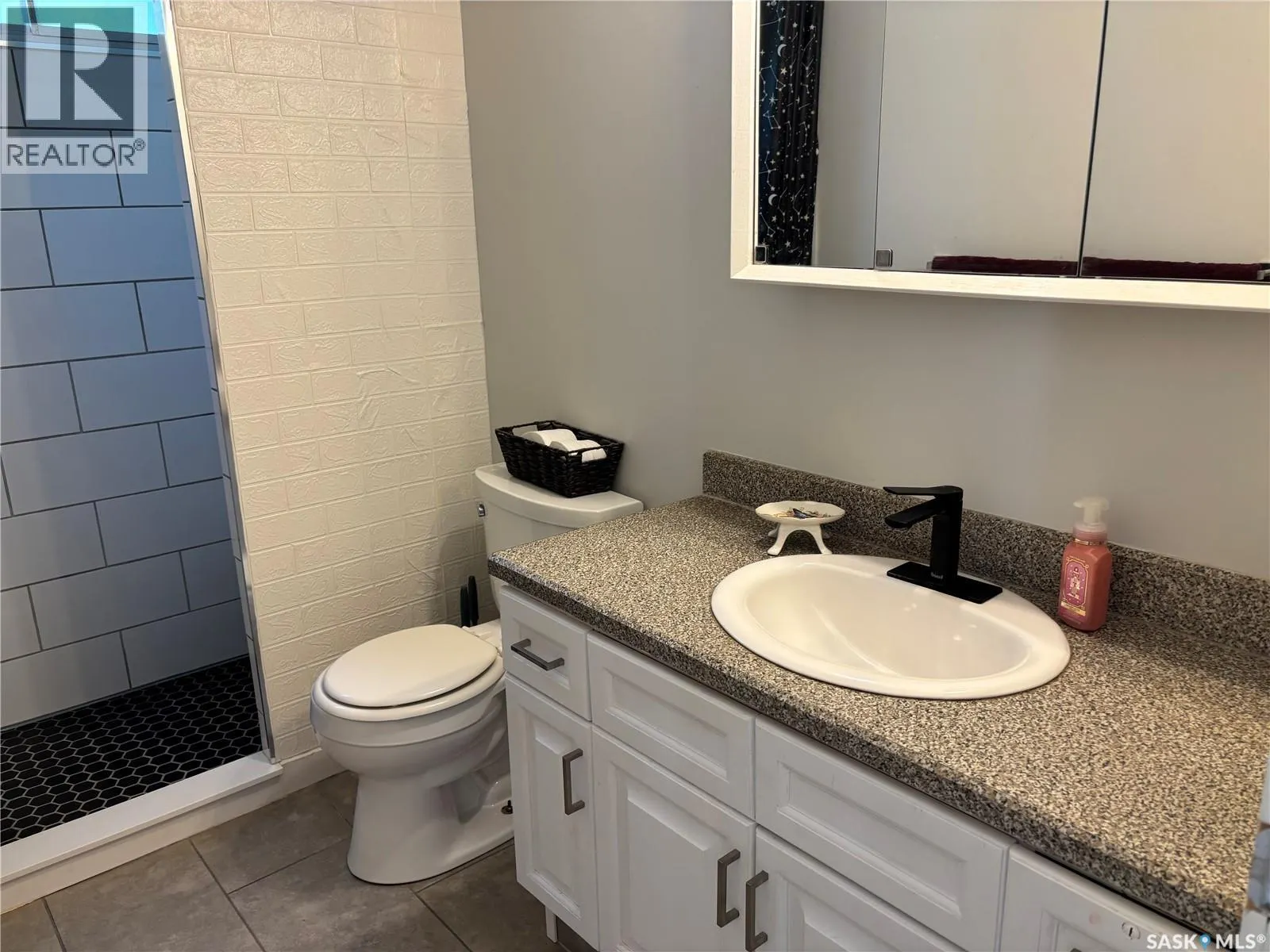 C2 1455 9th AVENUE NE
