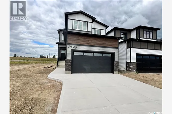 255 Doran WAY