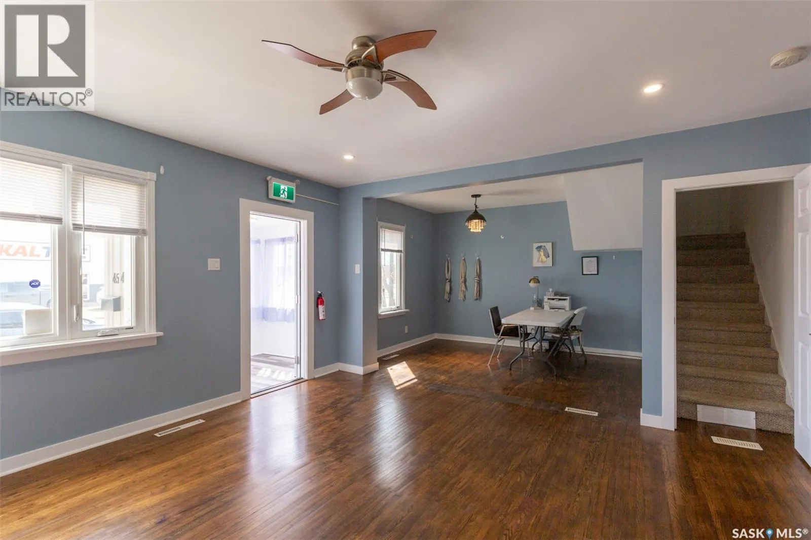 454 Fairford STREET W