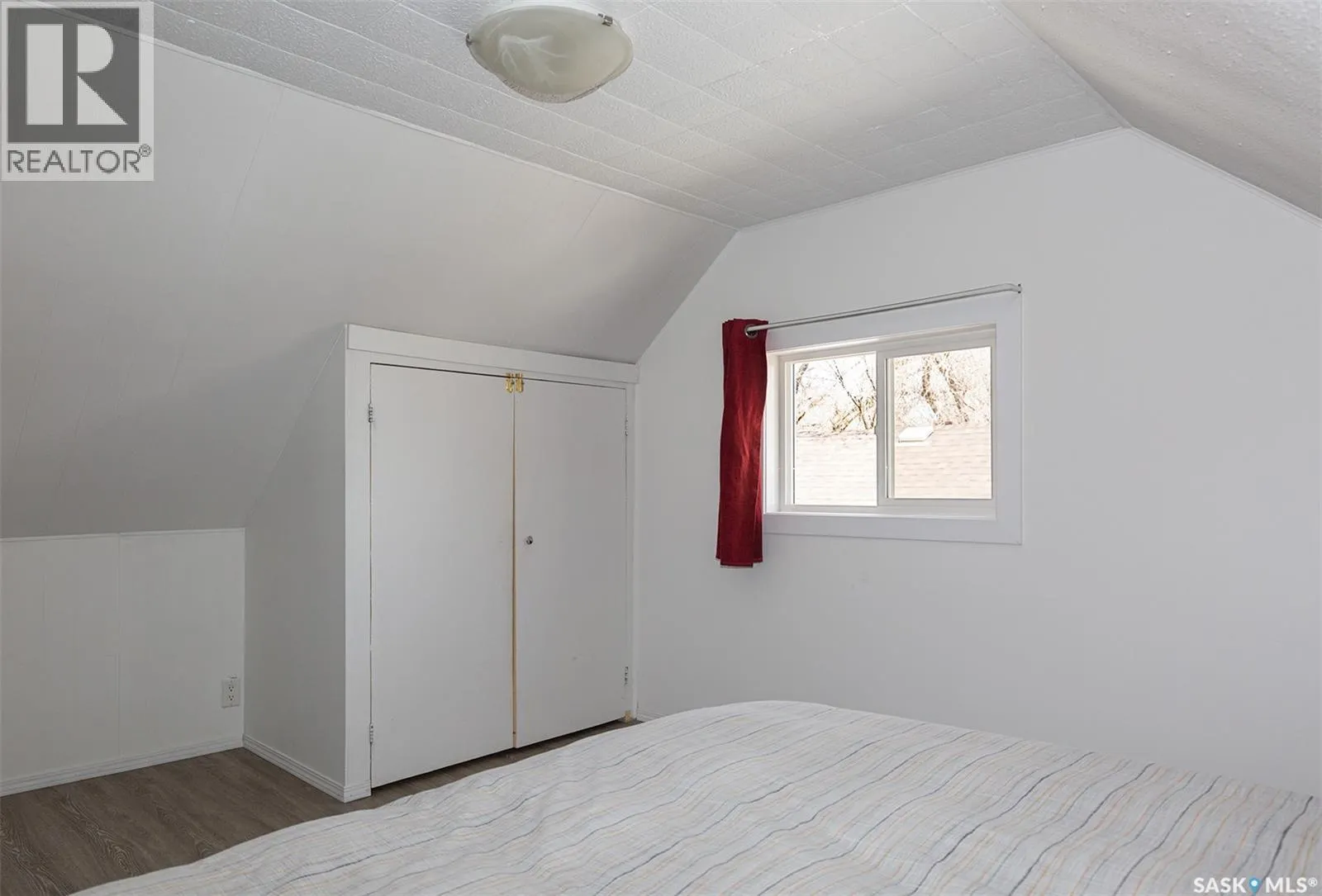 454 Fairford STREET W