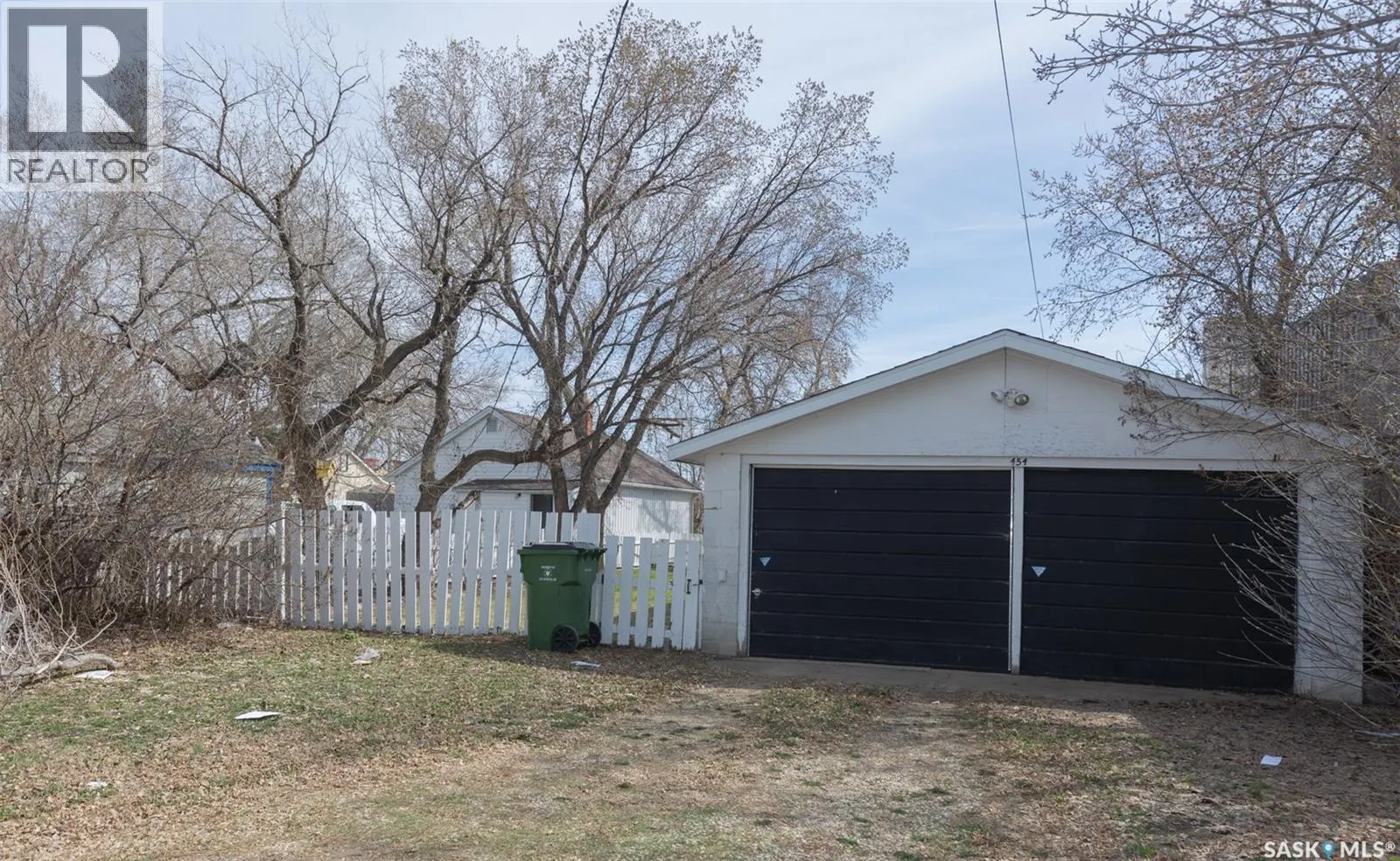 454 Fairford STREET W
