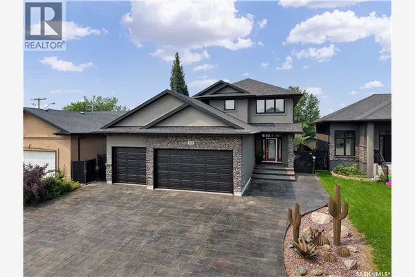 102 Kinsmen CRESCENT