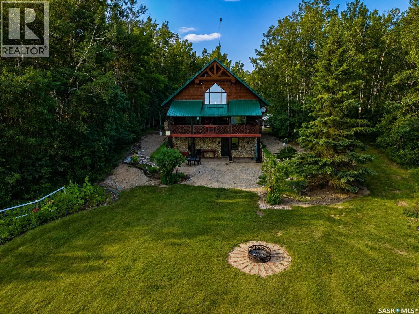 South Sask River Front Acreage