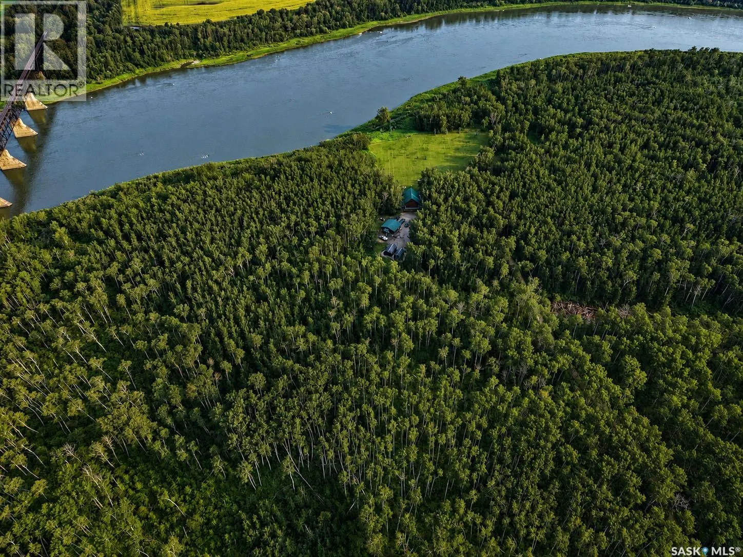 South Sask River Front Acreage