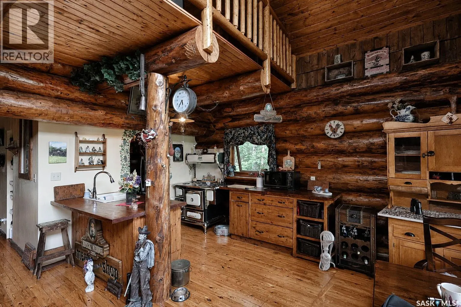 South Sask River Front Acreage