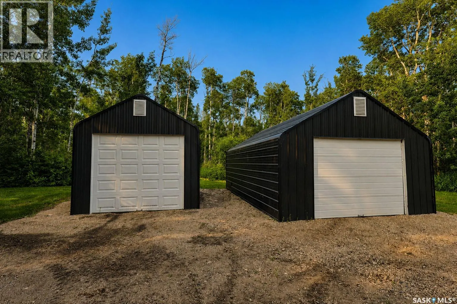 South Sask River Front Acreage