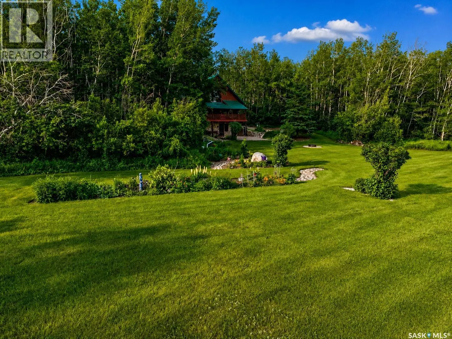 South Sask River Front Acreage
