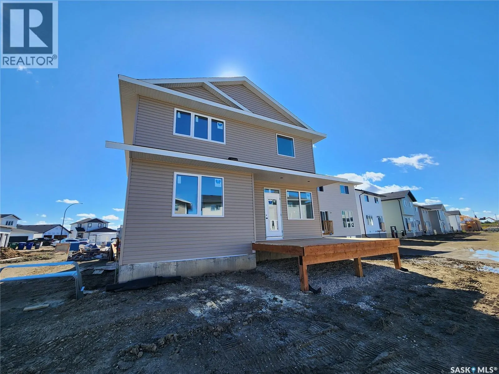 463 Traeger CLOSE