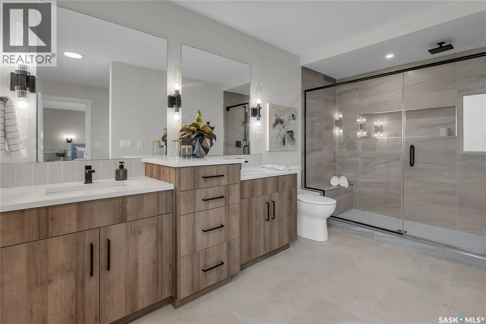 463 Traeger CLOSE
