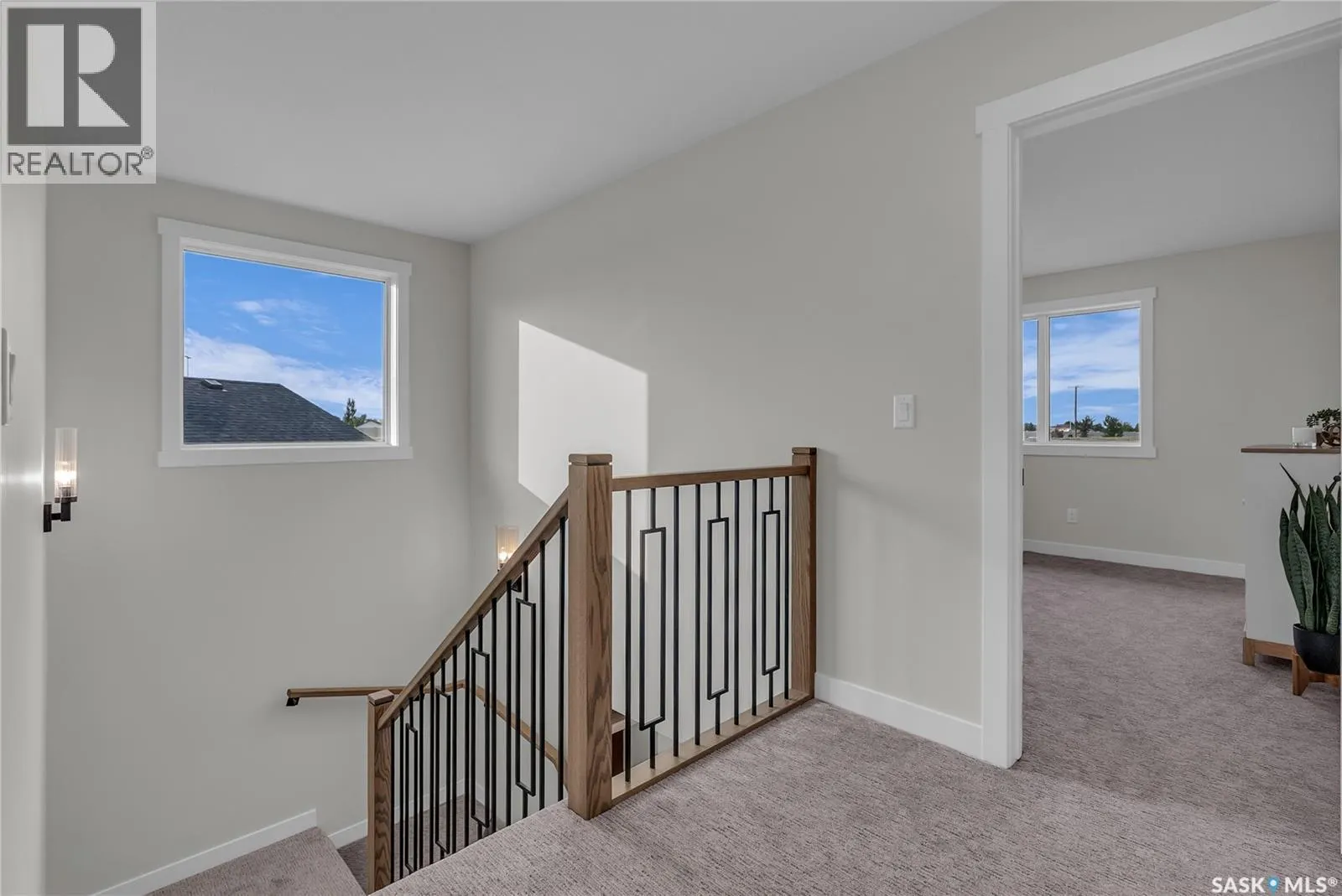 463 Traeger CLOSE