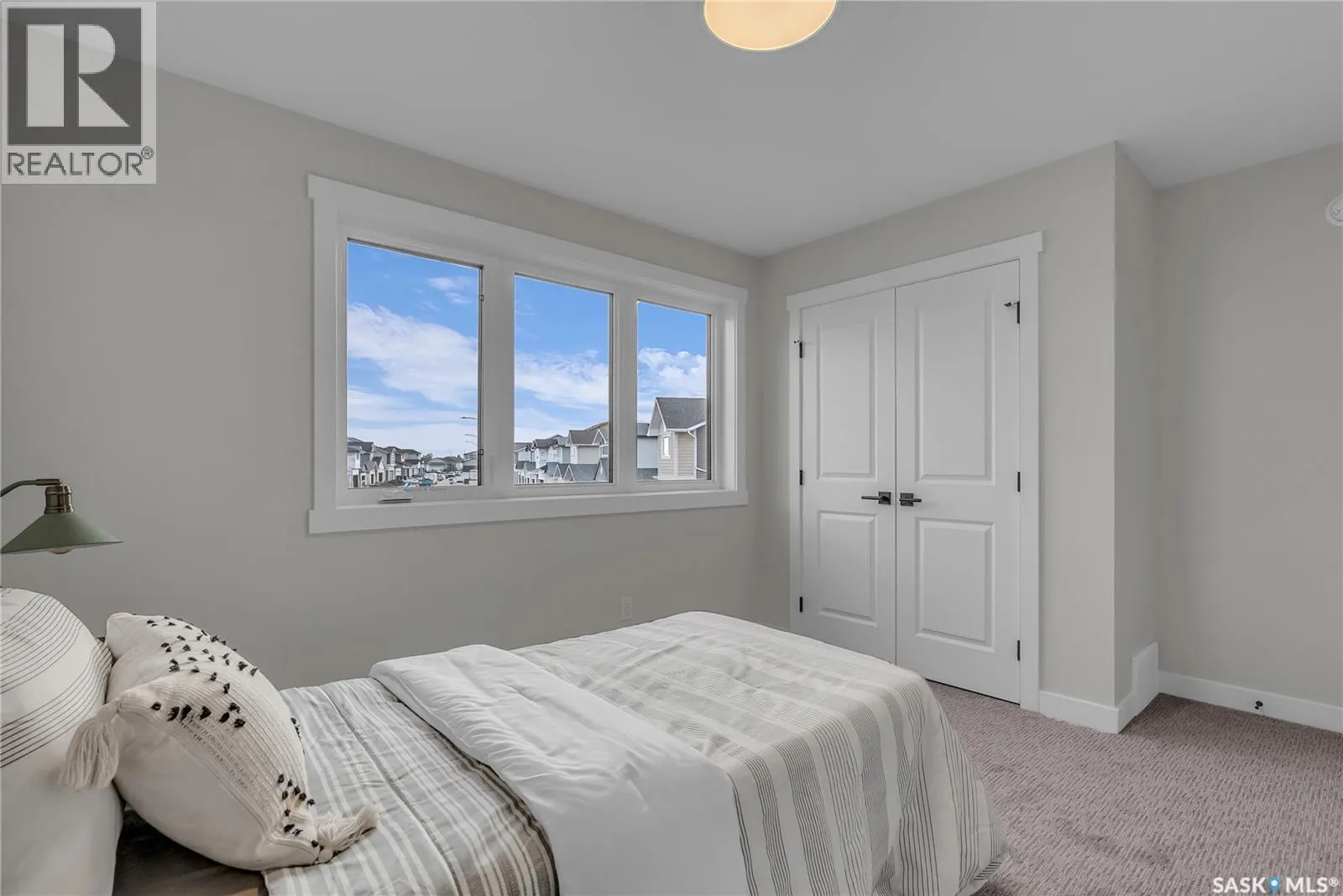 463 Traeger CLOSE